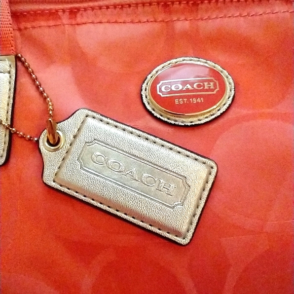 Coach medium tote - Picture 2 of 6
